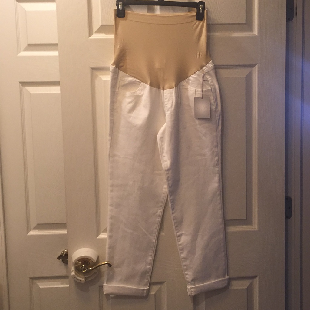 A:Glow White Crop Full-Coverage Belly Band Jeans